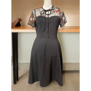 Size S Black & Red fit and flare lace & roses short sleeve lbd retro romantic